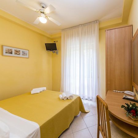 Hotel Rita Riccione Zewnętrze zdjęcie