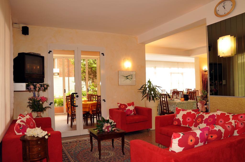 Hotel Rita Riccione Zewnętrze zdjęcie