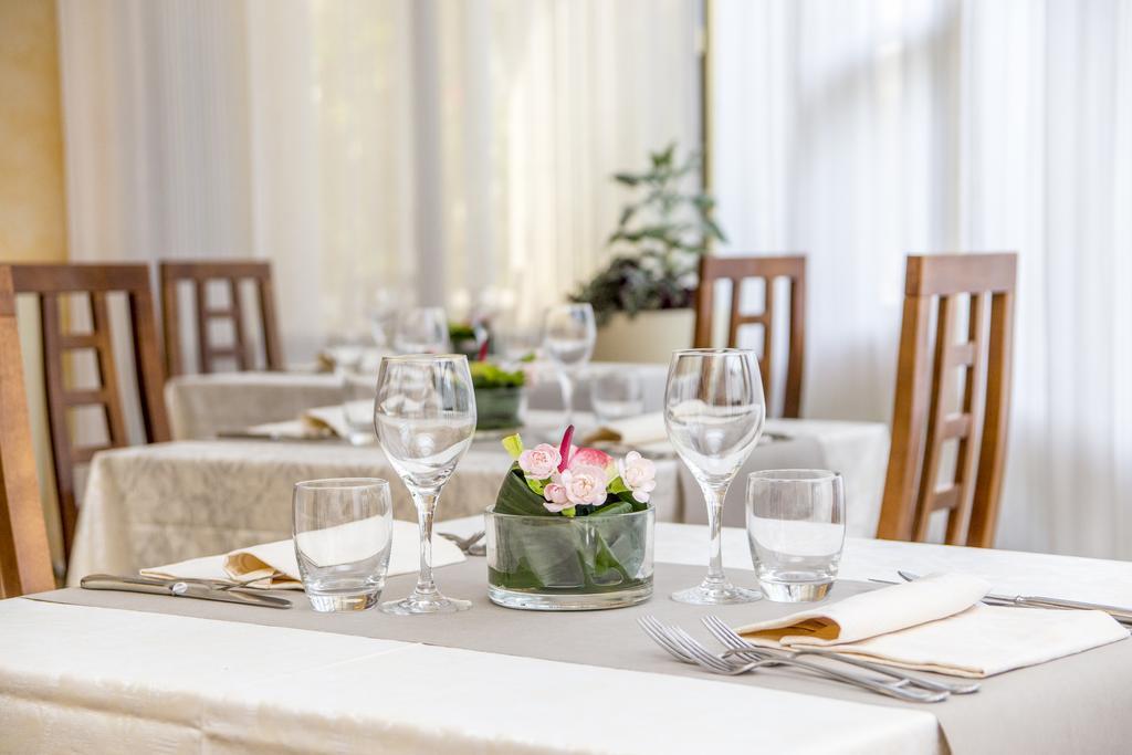 Hotel Rita Riccione Zewnętrze zdjęcie