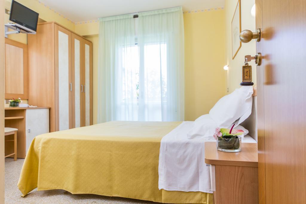 Hotel Rita Riccione Zewnętrze zdjęcie